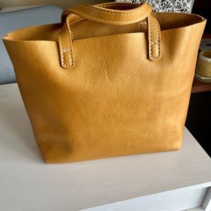 RARE Portland Leather Goods classic medium crossbody in Honeycomb